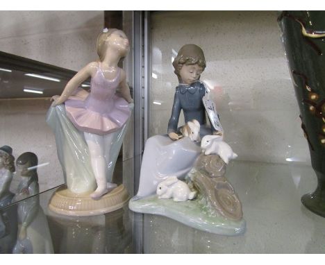 2 Lladro Nao figures