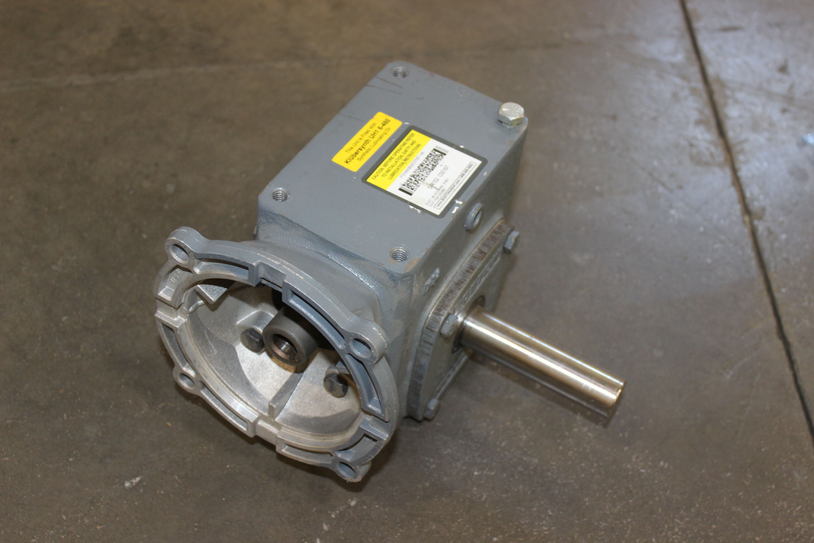 BOSTON GEAR 700 SERIES GEARBOX, CAT F72110KB5J INPUT HP .81 OUTPUT