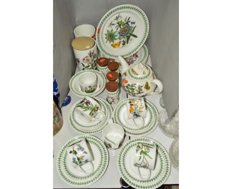 PORTMEIRION 'BOTANIC GARDEN' TABLEWARES, to include teapot (spout chipped), four cups, six saucers, five side plates, five di