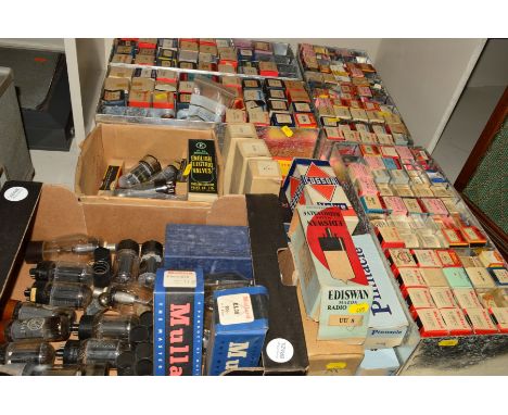 FOUR BOXES AND LOOSE VINTAGE VACUUM TUBES (THERMIONIC VALVES), including makers such as Ediswan, Mullard, Valvco, English Ele