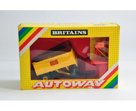 Britains Farm 1/32 No 9833 Autoway Tipping Trailer. M in E Box.