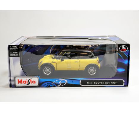 Maisto 1/18 Diecast Mini Cooper. M in Box.