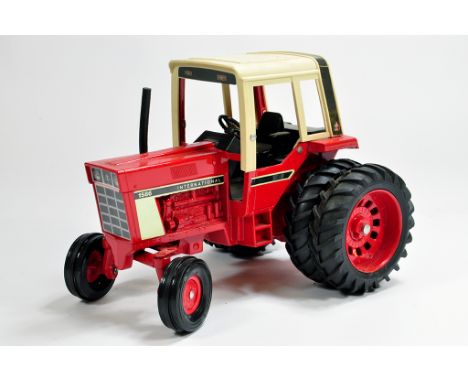 Ertl 1/16 International 1486 Tractor. Generally E. 