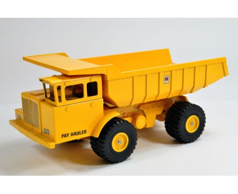 Ertl Large Scale Diecast International Pay Hauler Mining Truck. Generally E. 