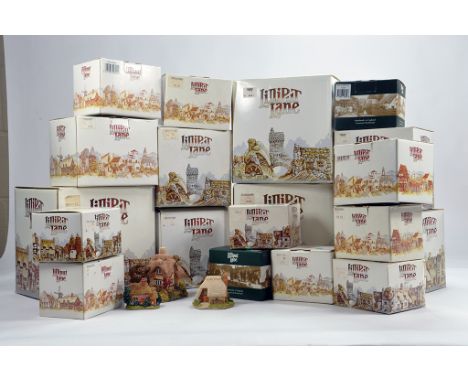 Large and Comprehensive Collection of Lilliput Lane Buildings. Generally all NM to M. 