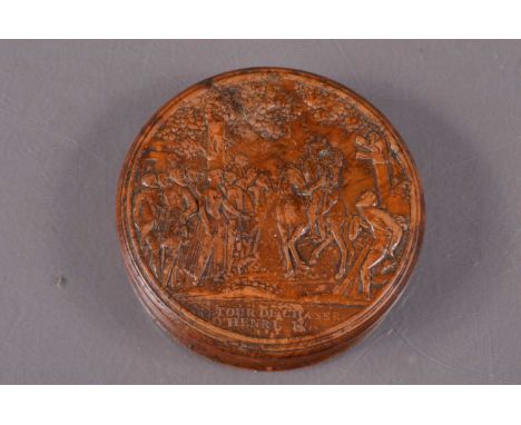 A French pressed burr wood snuff box depicting “Retour De Chasse D'Henri IV" circa 1820. Lined with tortoiseshell to the inte
