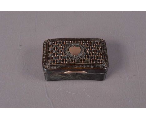 19th century tortoise shell snuff box, with gold coloured applied shield cartouche and lattice effect inlay set into hinged l