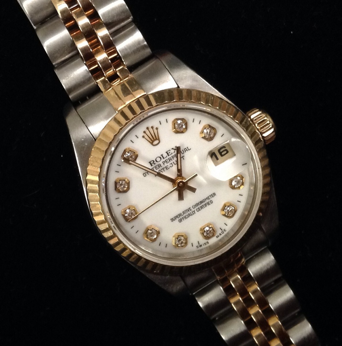 Rolex -a lady's Oyster Perpetual Date just Superlative Chronometer 18ct ...