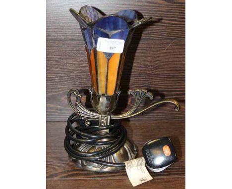 MODERN ART NOUVEAU STYLE STAINED GLASS TABLE LAMP