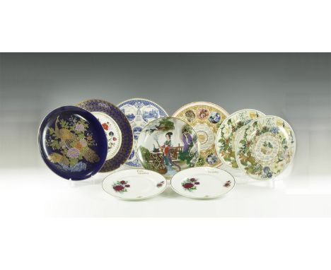 20th century AD. A group of plates comprising: three Wedgwood calendar plates from 1999 and 2003 with boxes; Rington's calend