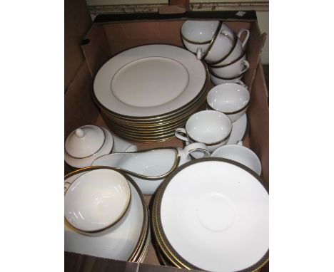 Fairmont Kensington Green pattern dinner and tea service