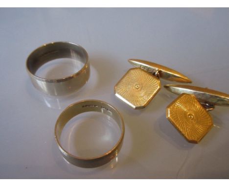 Pair of 18ct yellow gold cufflinks with engine turned decoration and two 9ct yellow gold wedding bands CONDITION REPORT 18ct 