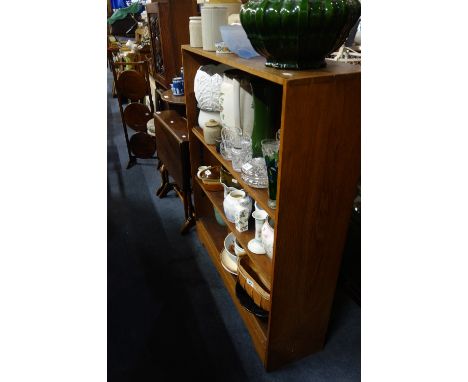 A GEORGE III OAK TRIPOD TABLE, a Victorian revolving piano stool and other small furniture (as lotted)