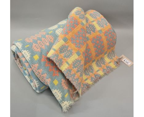 Vintage multi-colour woollen Welsh tapestry traditional Caernarfon design blanket. (B.P. 21% + VAT)  Large hole/tear to centr