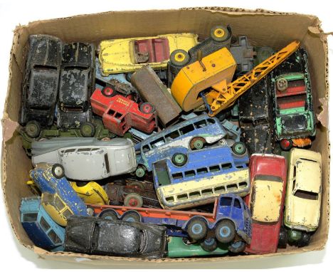 A BOX OF VINTAGE DINKY DIE CAST TOYS, MAINLY EARLY 1960'S 