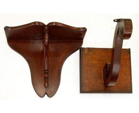 A 19TH C MAHOGANY CLOCK BRACKET, SHELF 22.5 X 26CM AND ANOTHER MAHOGANY WALL BRACKET OF LATER DATE 