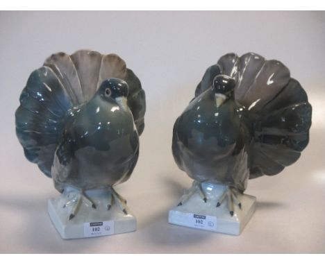 A pair of Goebel fantail pigeons, 19cm high (2)  