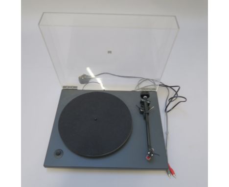 Goldring vinyl Record player for LP records and singles playable at 45 or 33 RPM complete with perspex lid and original Elekt