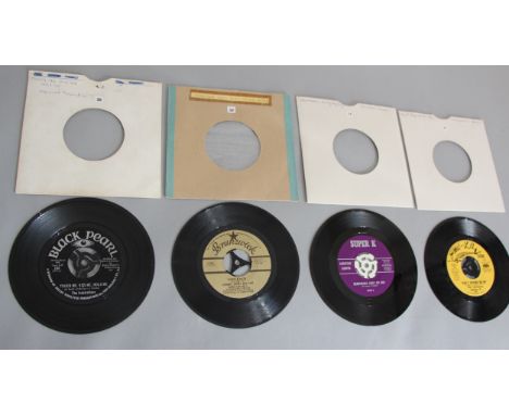 NORTHERN SOUL 7 inch single records The Inspirations ''Touch me, kiss me, hold me'' Black Pearl 100, Johnny Jones and the Kin