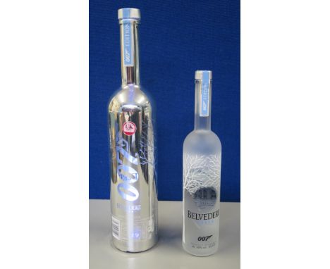 Spectre (2015) James Bond 007 Collectors edition illuminated Belvedere vodka bottle with on/ off switch at base and blue ligh