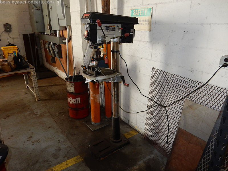 Craftsman 15" drill press with Laser Trac. 1HP 5/8" chuck, 120V. Model