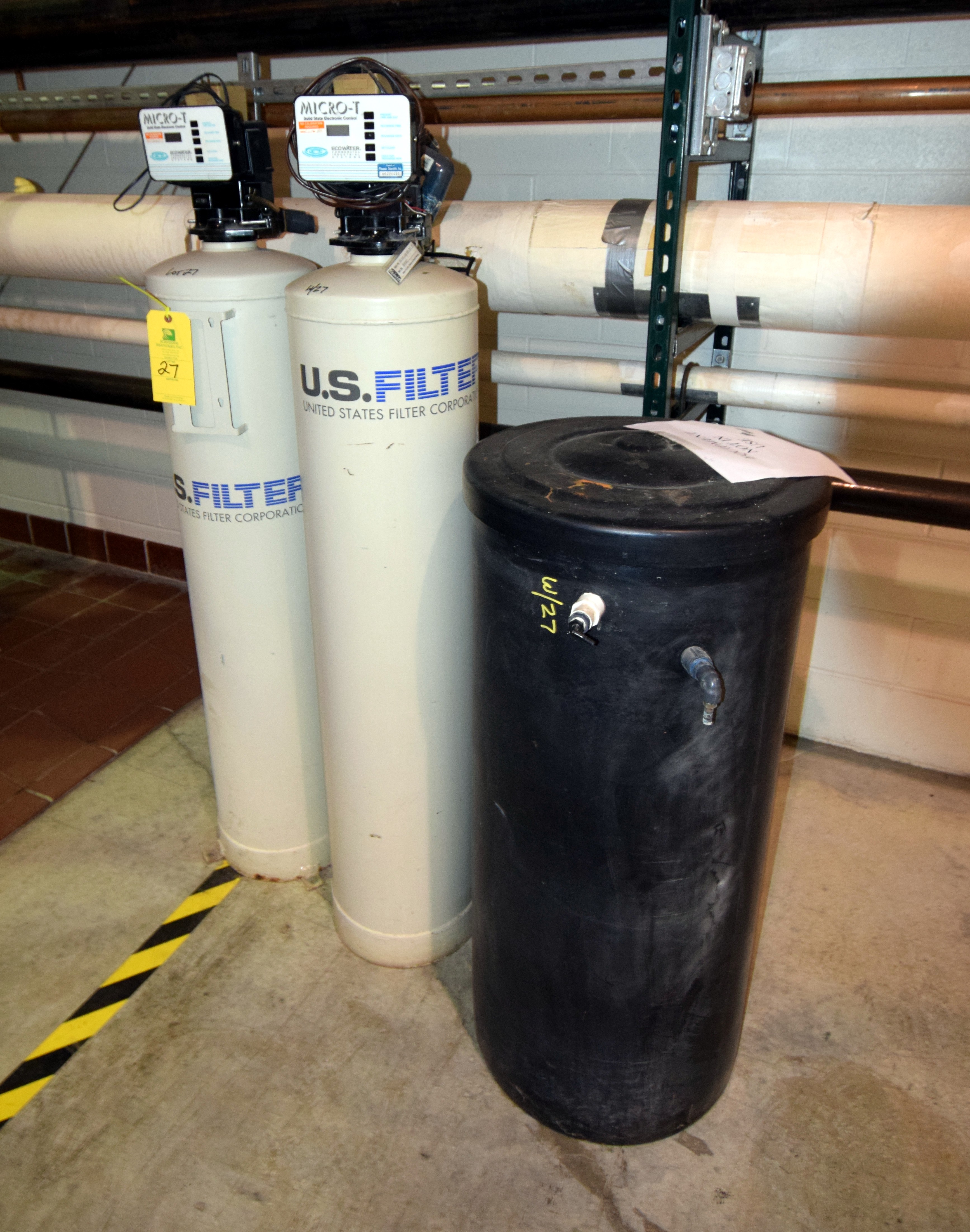 Lot of (2) US Filter water softener tanks with MicroT controllers and