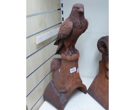 EAGLE HALF ROUND ROOF TILE DECORATION / FINIAL