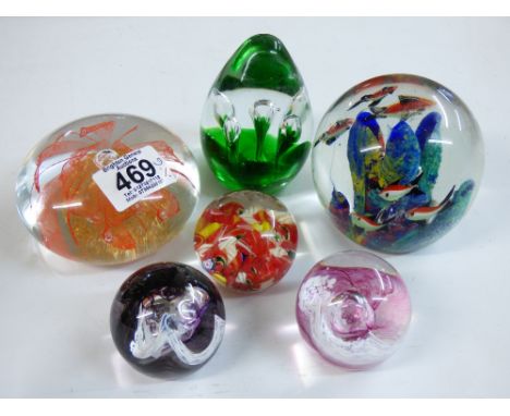 6 X PAPER WEIGHTS INCLUDING 2 X CAITHNESS