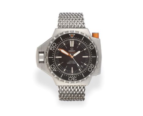 A Stainless Steel Diver's Co-Axial Automatic Calendar Centre Seconds Wristwatch, signed Omega, Co-Axial Chronometer 1200m/400