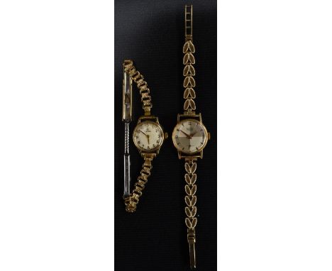 Watches - a lady's Omega 9ct gold cased bracelet watch, silvered dial, Arabic numerals, minute track, gilt hands, manual wind