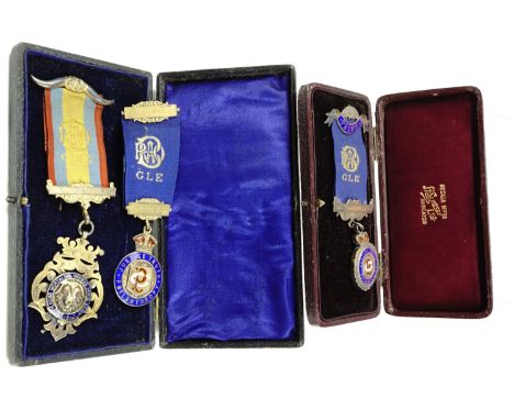 Enamelled silver and other RAOB medallions