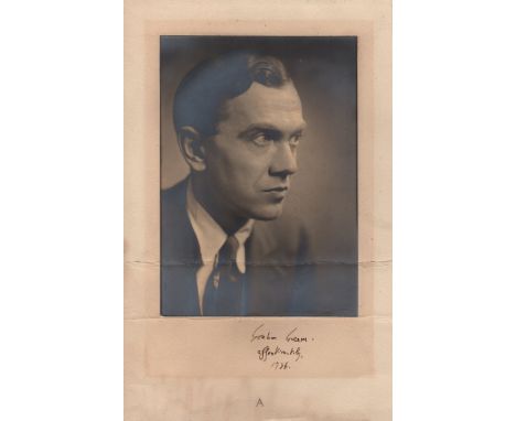 GREENE GRAHAM: (1904-1991) English Novelist, shortlisted for the Nobel Prize for Literature in 1966 & 1967. Rare, vintage sig
