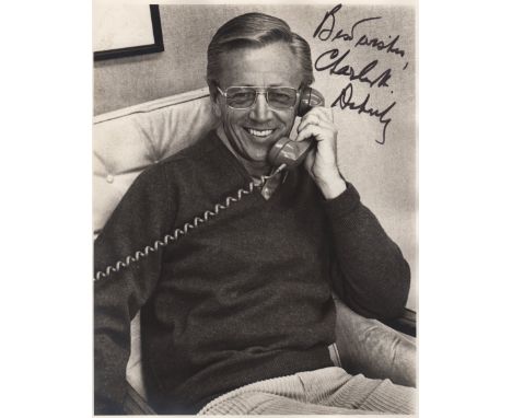 SCHULZ CHARLES M.: (1922-2000) American Cartoonist, creator of the Peanuts comic strip. Signed 8 x 10 photograph of Schulz se