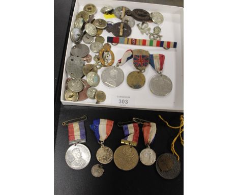 A SMALL COLLECTION OF VINTAGE MEDALS, STAFFORDSHIRE CONSTABULARY / POLICE BUTTONS, DOG TAGS ETC.