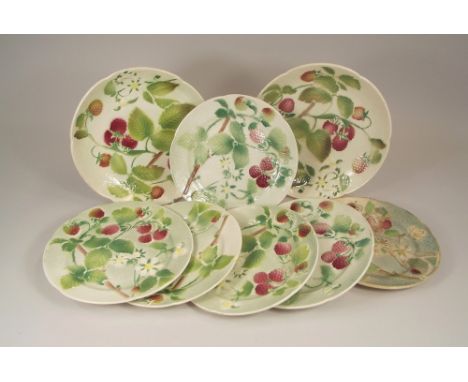 FRENCH POTTERY. A French set of strawberry plates with two comports by K &amp; G, St. Clement.