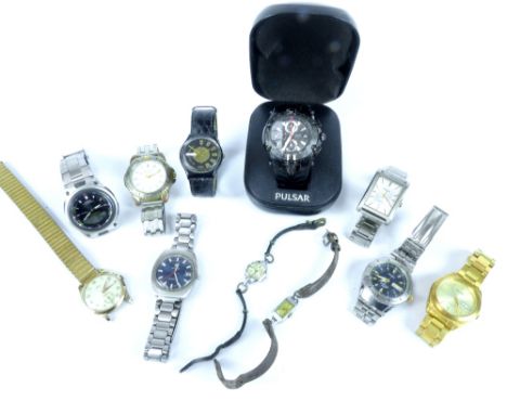 Collection of watches including Roamer Searock model 521-2120, Pulsar automatic 7S26-X009, Pulsar VX32-X372, Casio Illuminato