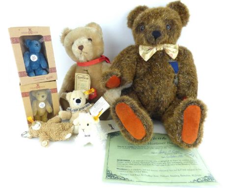 STEIFF; two teddy bear keyrings, bear 12cm, a lamb keyring, two boxed Steiff Club bears, 1997 and 1996 together with a Nonsuc