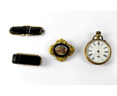 An agate brooch in yellow metal mount, a micro mosaic brooch in yellow metal mount (af), an agate and yellow metal vesta case