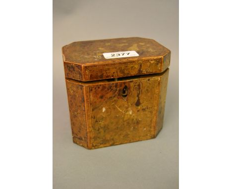 Early 19th Century crossbanded and inlaid burr yew wood single division tea caddy (at fault)