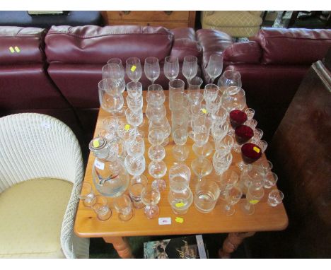 SELECTION OF DRINKING GLASSES TOGETHER WITH HAND PAINTED DECANTER DEPICTING A BIRD