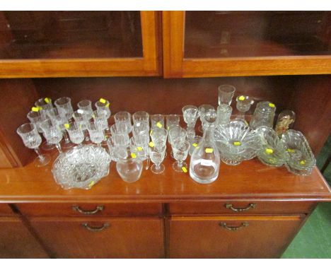 DARTINGTON CRYSTAL DECANTER, MIXED DRINKING GLASSES, BOWLS, DISHES AND OTHER GLASSWARE