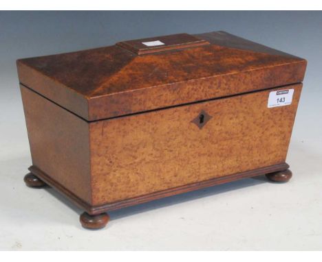 Birds eye maple tea caddy early 19th century 19 x 31 x 18cm
