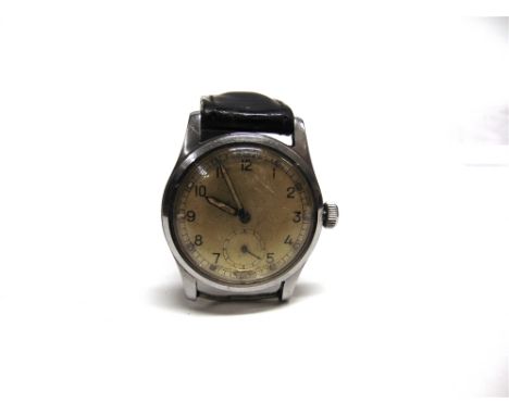 A MILITARY ISSUE GENTLEMAN'S STAINLESS STEEL WRISTWATCH  screw back case inscribed with Arrow mark over A.T.P. over 27040, th