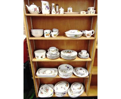 A LARGE COLLECTION OF ROYAL WORCESTER 'EVESHAM' PATTERN CERAMICS  including tureens and serving dishes, plates, bowls etc.