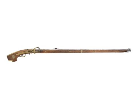 of medium size (chu-zutsu) with oak stock and handle decorated with small sentoku sakura throughout and a single fletched arr