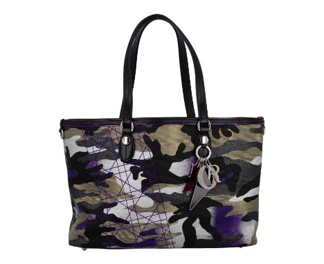 CHRISTIAN DIOR Shopper "ANSELM REYLE", Koll.: 2011. LIMITED EDITION. Canvas teilweise mit Cannage Steppung in Lila, Camouflag