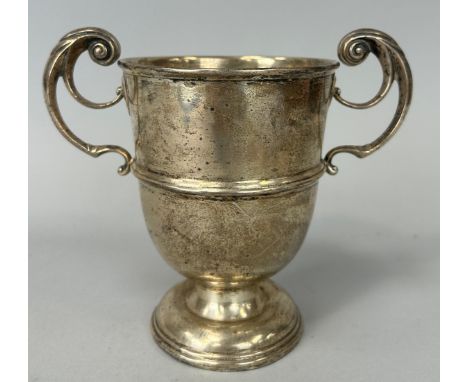 A SILVER TWIN HANDLED TROPHY CUP, Weight: 398gms 21cm x 17cm 
