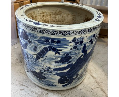 A LARGE CHINESE BLUE AND WHITE PLANTER DECORATED WITH FISH 42cm x 37cm