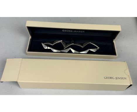 A GEORG JENSEN ART DECO SILVER AND ENAMEL NECKLACE WITH BOX, 
