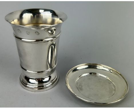 A SILVER CUP TOGETHER WITH A SILVER DISH (2),Weight: 191gms 